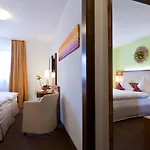 ホテル Hotel-gasthof Zur Sonne