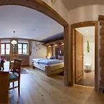 Hotel-gasthof Zur Sonne 2*