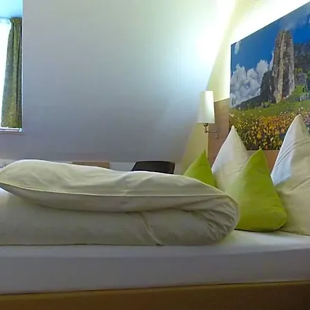 Hotel-gasthof Zur Sonne 2*