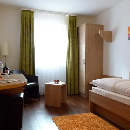 Hotell Hotel-gasthof Zur Sonne 2*
